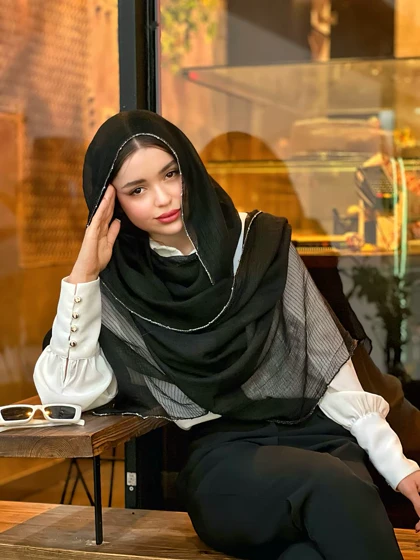 شال مشکی کلارا