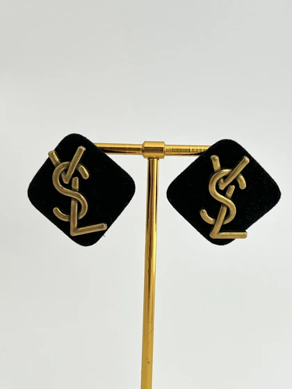 گوشواره مخملی YSL