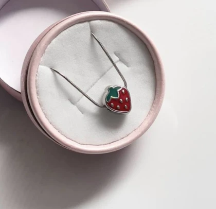 گردنبند توت فرنگی🍓