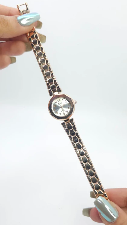 ساعت مچی زنانه مجلسی IE-LY نگین‌دار با موتور کوارتز