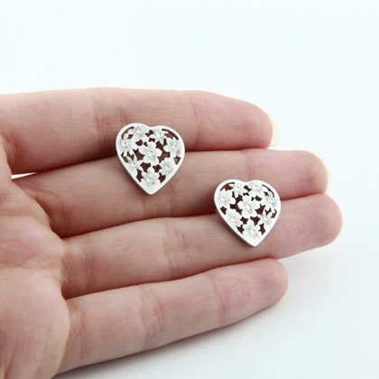 گوشواره زنانه مدل قلب و گل