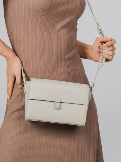 کیف دوشی زنانه دیوید جونز مدل David Jones CM7457