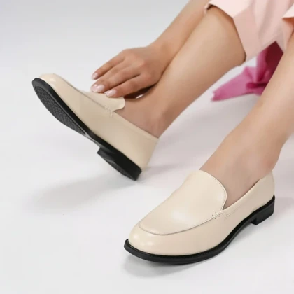 نیم بوت زنانه رزمری مدل Rosse merry Flat Ankle Boots SH6106