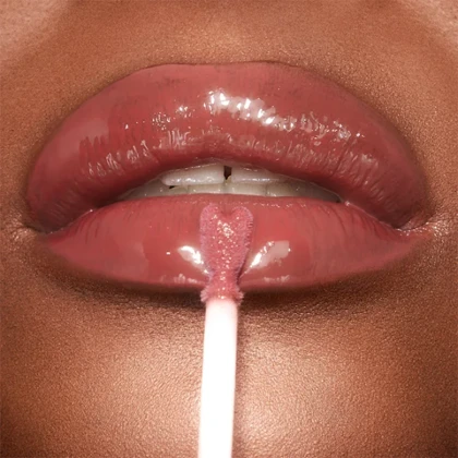 لیپ‌گلاس حجم‌دهنده و آبرسان شارلوت تیلبری Charlotte Tilbury