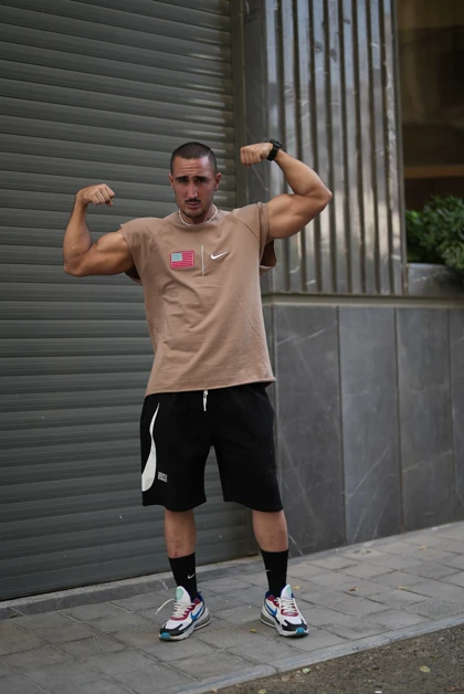 رکابی حلقه‌ای وست (نایک) فلگ کرم Pedro Pascal