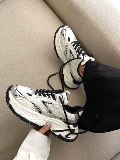 کتانی لژ پهن BALENCIAGA