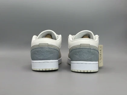 کتانی نایکی جردن1 لو پاریس/Nike Air Jordan1 low Paris