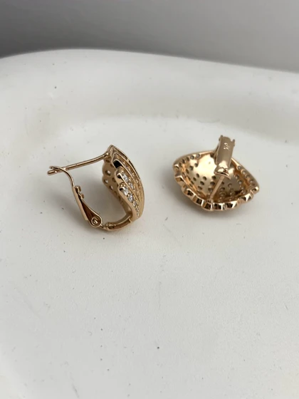 گوشواره ژوپینگ طلایی زنانه صدف نگین‌دار کد 580