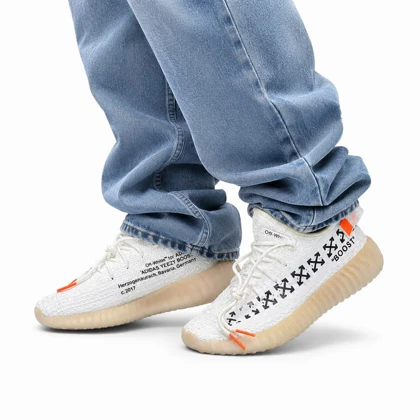 کتانی مردانه آدیداس مدل یزی بوست سفید Adidas Yeezy Boost 350