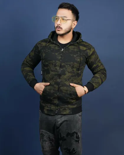 سویشرت طرح چریکی