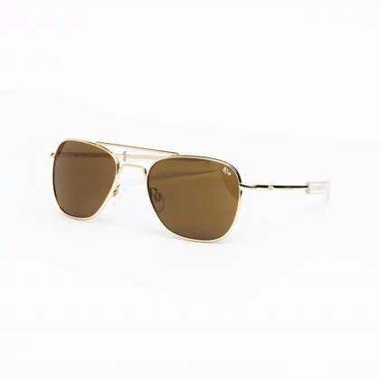 خرید عینک American Optical AO Pilot با طراحی کلاسیک خلبانی، فریم فلزی طلایی و لنز تیره؛ انتخابی اصیل برای استایل‌های کلاسیک و ماندگار