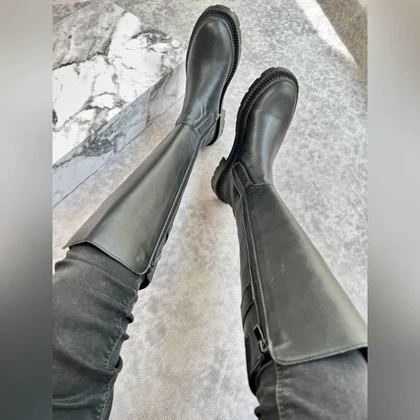 بوت‌بلند بالاسگک