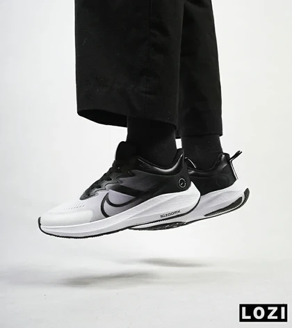 کفش کتانی مردانه سفید بادمجانی NIKE AIR zoomx