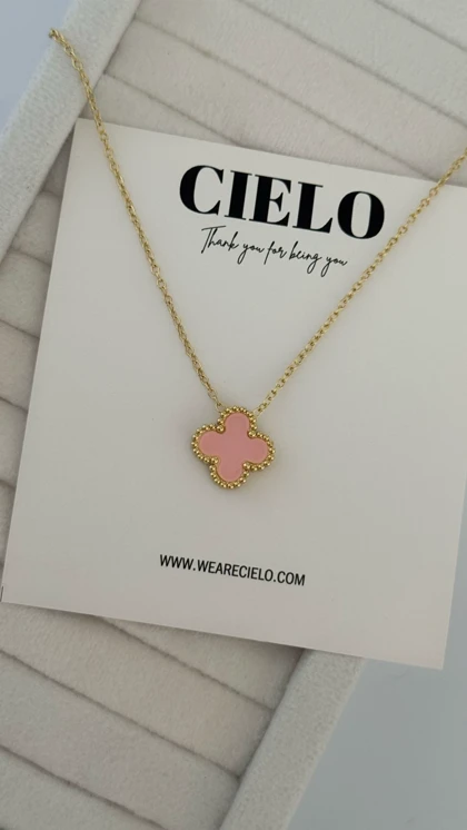 گردنبند ونکلیف صورتی