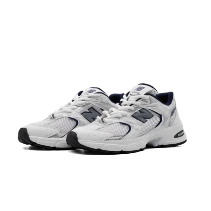 کفش کتانی زنانه نیوبالانس مدل 0530