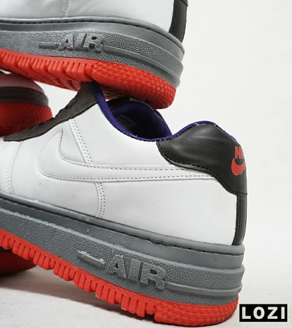 کفش کتانی مردانه و زنانه سفید طوسی نایک NIKE AIR FORCE مدل 4314