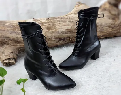 بوت پاشنه‌دار مدل بند چرمی زنانه کد 75008