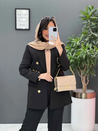 مانتو مازراتی دکمه طلایی