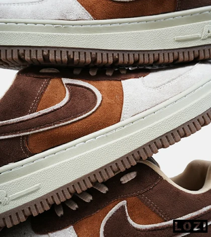کفش کتانی بزرگ پا قهوه ای NIKE AIR FORCE