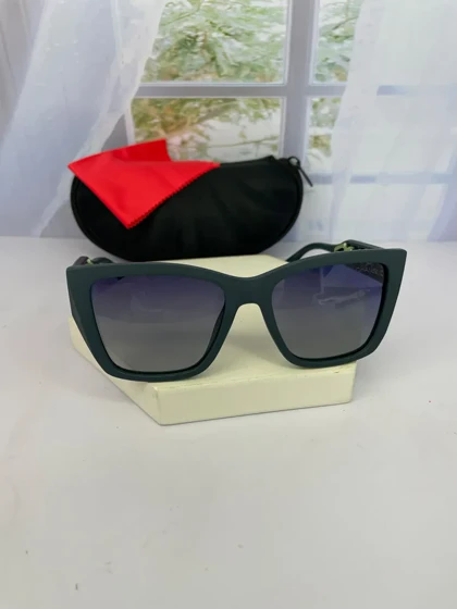 عینک آفتابی زنانه شنل کد 5150