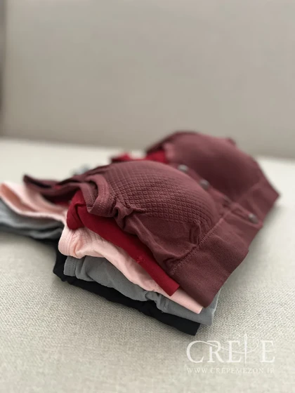 نیم‌تنه جلو دکمه