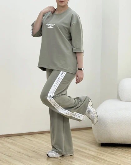 ست تیشرت و شلوارگلکسی کویین