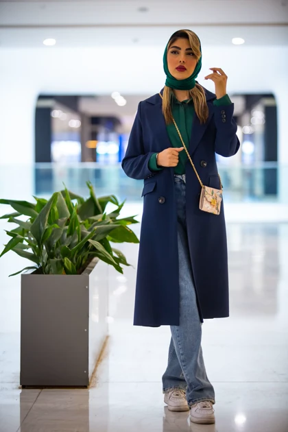 مانتو بزایاق یقه انگلیسی بلند