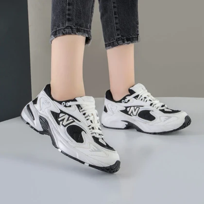کفش و کتانی زنانه و دخترانه مدل نیوبالانس725 NEW BALANCE رنگ سفید مشکی کد 9197