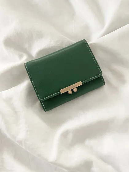 کیف پول دخترانه