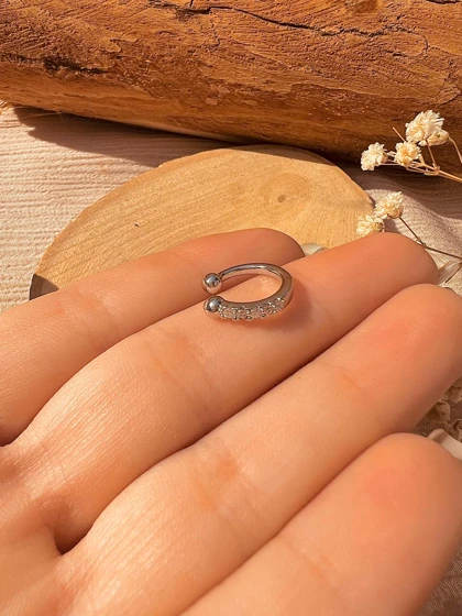 پیرسینگ فیک لب و گوش نگینی