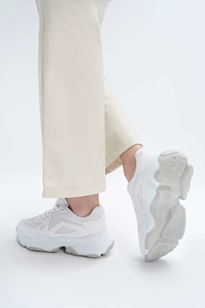 کتانی زنانه yaya-by-hotic yaya-by-hotic