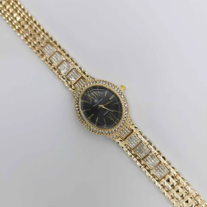 ساعت مچی زنانه مجلسی ریلانس Riluns نگین‌دار با موتور کوارتز