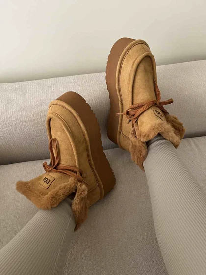 UGG بندی