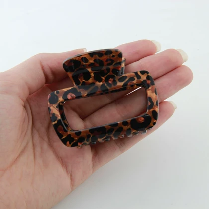 کلیپس دخترانه مدل مکعبی پلنگی