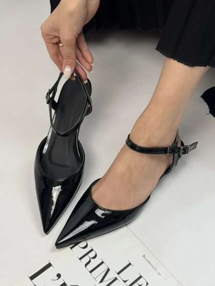 پاشنه نوک تیز 4074