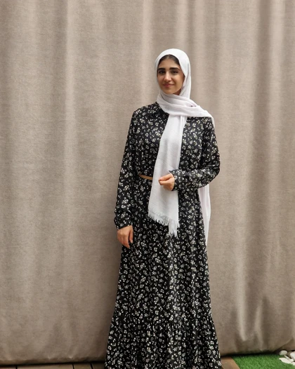 پیراهن سامینا طرح مشکی گل ریز