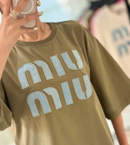 تیشرت باکسی گلدوزی زنانه miu miu گرم بالا