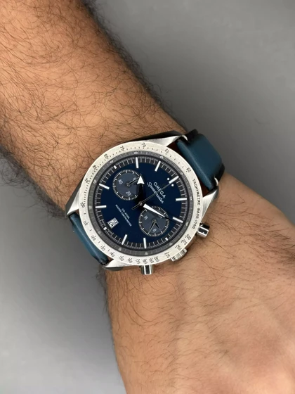 ساعت مچی امگا اسپیدمستر کورنوگراف بند چرم و صفحه آبی Omega Speadmaster