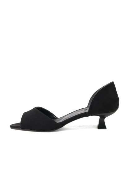 کفش پاشنه‌بلند کلاسیک زنانه میوگوستو mio-gusto