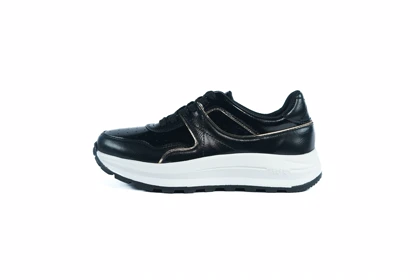 کفش راحتی زنانه استرادیواریوس مدلStradivarius-Sneakers-SKB70