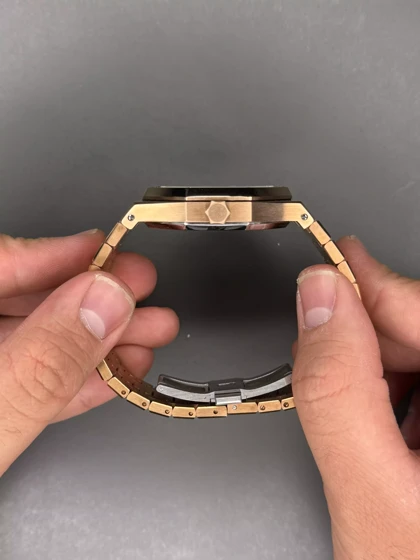 ساعت مچی اودمار پیگه باتری بند رزگلد صفحه طوسی Audemars Piguet