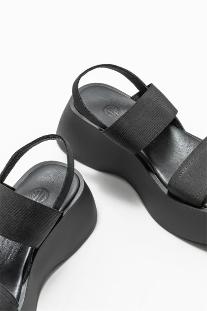 صندل زنانه اله elle