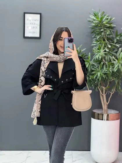 مانتو یقه پرچی سرشونه بنددار