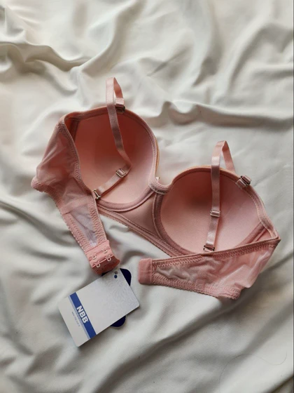 سوتین دکلته ابرنازک فنردار NBB کد: 3413