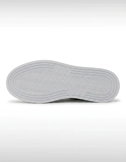 کتانی روزانه Unisex VEJA Veja One Mid U