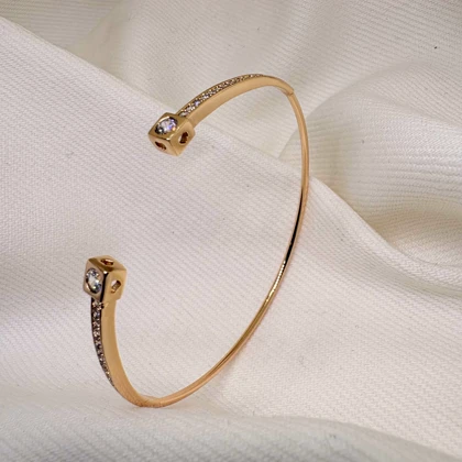 بنگل ژوپینگ مدل «مکعب‌های کریستالی» | طراحی باز با انتهای درخشان