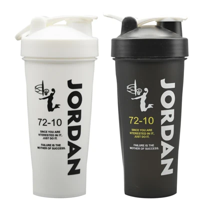 شیکر ورزشی یک تیکه جردن مدل 10-72 رنگی درب ضامنی ظرفیت 0.6 لیتر