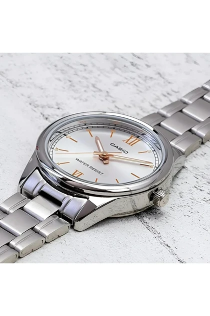 ساعت زنانه casio
