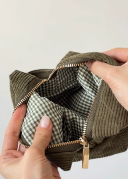 کیف مخمل کاج