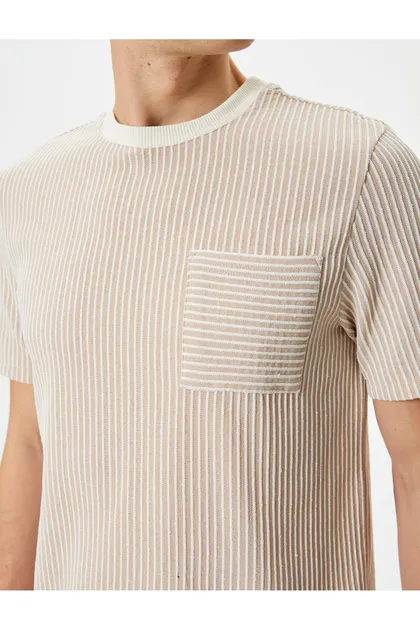 تیشرت آستین کوتاه جیبی با یقه خدمه با بافت 4SAM10280HK